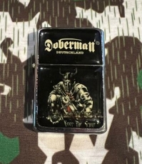 Sturmfeuerzeug - Doberman - Crusader +++ANGEBOT+++